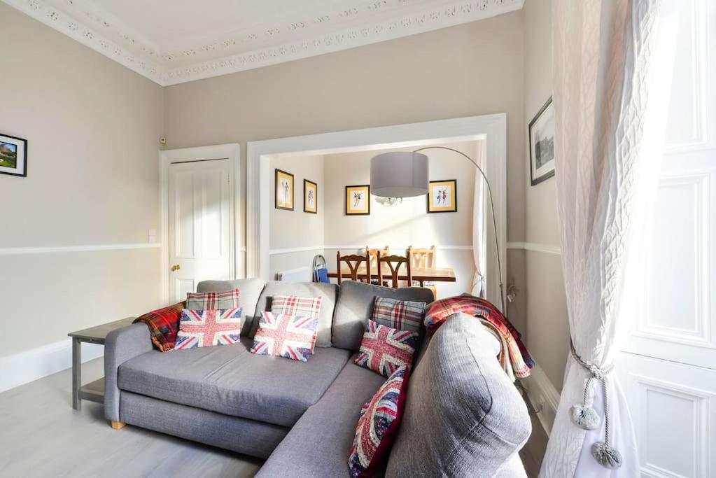 George IV Bridge - Superbly Located 3 Bedroom! Edinburgh Bagian luar foto