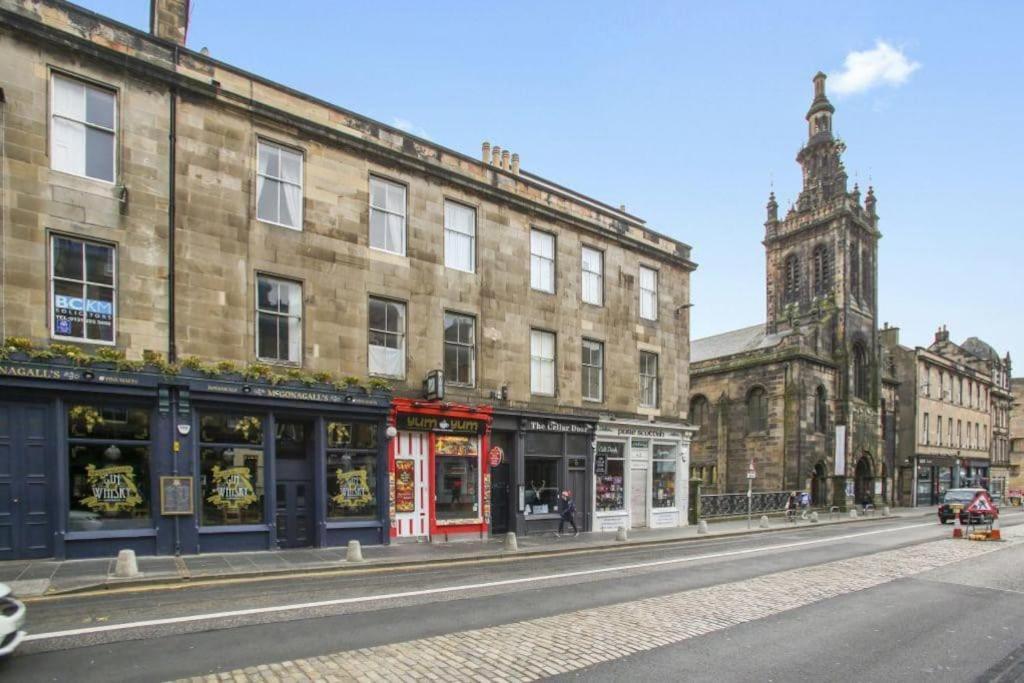George IV Bridge - Superbly Located 3 Bedroom! Edinburgh Bagian luar foto